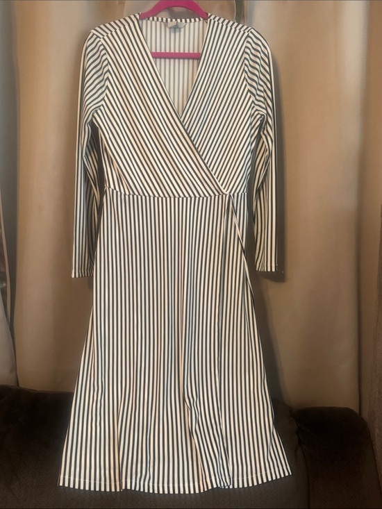 H&M Dresses & Skirts - H&M Black and White Striped Wrap-Front Long Sleeve Midi Dress